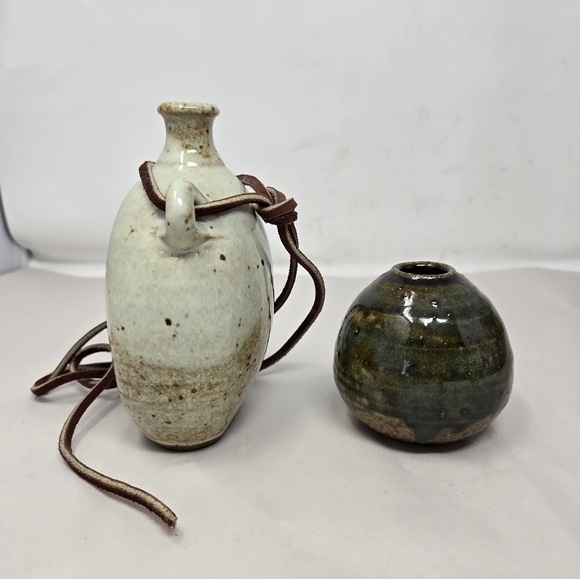 Pottery Handmade Vintage Japenese Small & Medium Vases Tan-leather Tie & Green - Picture 5 of 12